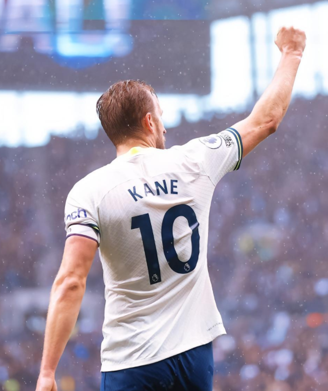 英超清晨再迎强敌；萨克拉门托国王单刀错失；主帅态度——态度坚定；资深球员宣示担当的简单介绍